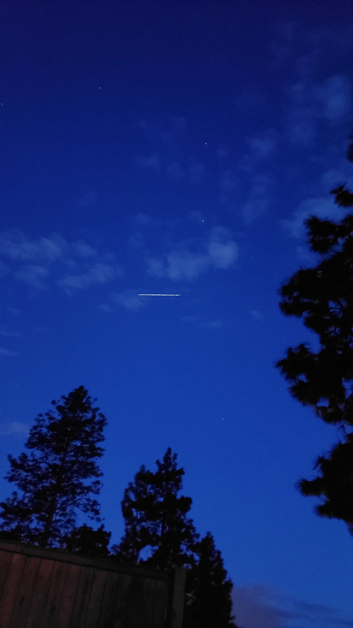 iN PHOTOS: Clear Okanagan, Kamloops skies meant great views of satellite train | iNFOnews.ca iN PHOTOS: Clear Okanagan, Kamloops skies meant great views of satellite train | iNFOnews.ca