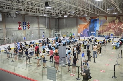 Provinces shift vaccination efforts to teens and younger adults as rollout advances | iNFOnews.ca Provinces shift vaccination efforts to teens and younger adults as rollout advances | iNFOnews.ca