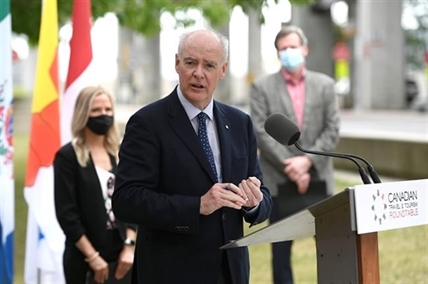 Canadian business community largely supportive of vaccine passport system | iNFOnews.ca