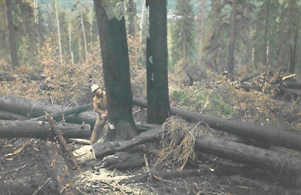 iN PHOTOS: Swapping hockey sticks for hoses — a B.C. wildfire history lesson | iNFOnews.ca