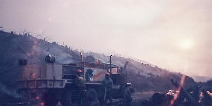 iN PHOTOS: Swapping hockey sticks for hoses — a B.C. wildfire history lesson | iNFOnews.ca