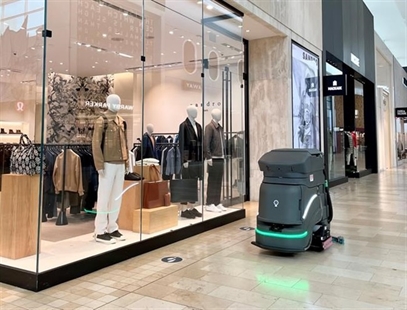 Made-in-Canada cleaning robots increasingly visible amid pandemic | iNFOnews.ca