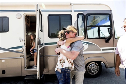 U.S. wildfire victims left with nothing get hope from donated RVs | iNFOnews.ca