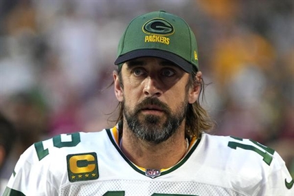 Health care company ends relationship with Green Bay Packers star for avoiding COVID-19 vaccines | iNFOnews.ca Health care company ends relationship with Green Bay Packers star for avoiding COVID-19 vaccines | iNFOnews.ca