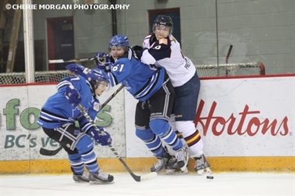 Vees head into game five against Vipers tonight | iNFOnews.ca