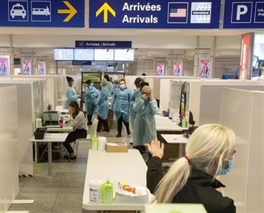 Unvaccinated travellers barred from planes and passenger trains as of today | iNFOnews.ca