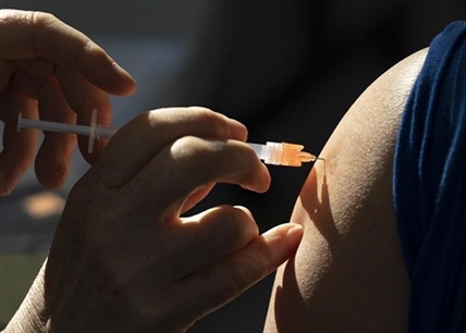 40 per cent of Canadians know unvaccinated people, but don't discuss issue | iNFOnews.ca 40 per cent of Canadians know unvaccinated people, but don't discuss issue | iNFOnews.ca