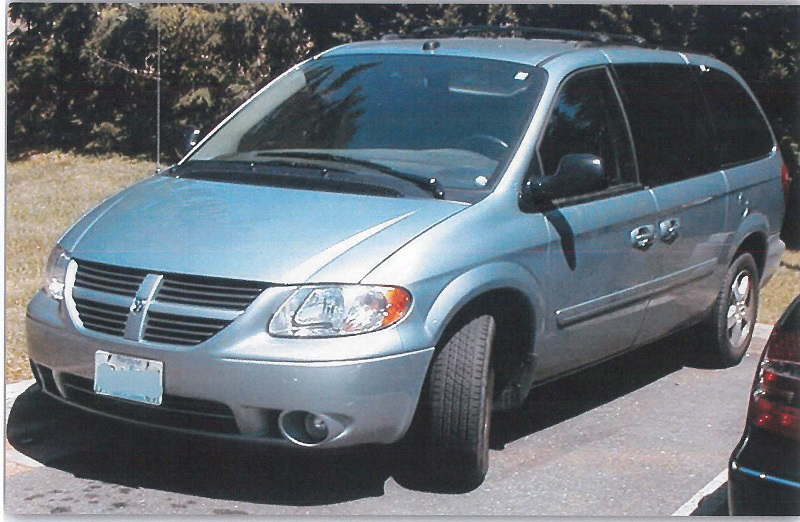 Salmon Arm dad facing sex crime charges missing with two teenaged daughters | iNFOnews.ca