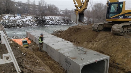 Excavating for Flood Control | iNFOnews.ca