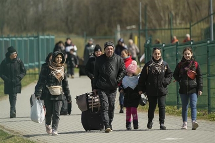 Federal government announces measures to assist Ukrainians seeking to come to Canada | iNFOnews.ca Federal government announces measures to assist Ukrainians seeking to come to Canada | iNFOnews.ca