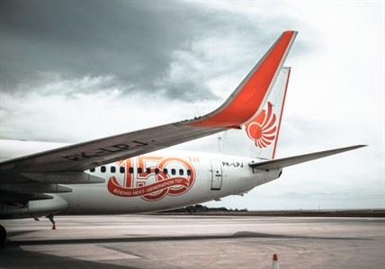 Man arrested for opening door, walking on wing as jet taxis | iNFOnews.ca