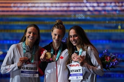 McIntosh wins record second gold, fourth medal as Canada completes best-ever showing | iNFOnews.ca McIntosh wins record second gold, fourth medal as Canada completes best-ever showing | iNFOnews.ca