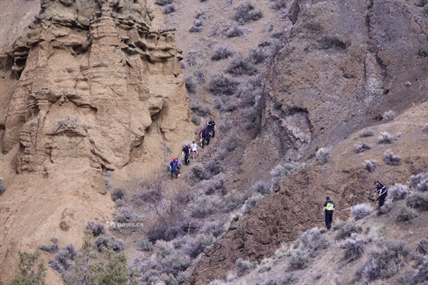 Woman stranded near Cinnamon Ridge rescued | iNFOnews.ca Woman stranded near Cinnamon Ridge rescued | iNFOnews.ca