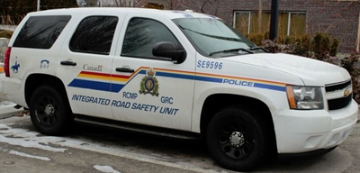 Punching a cop gets woman 12-months probation | iNFOnews.ca