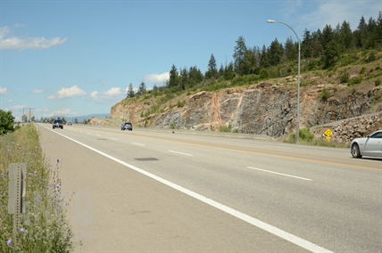 Driver in fatal Vernon crash calls for median on Highway 97A | iNFOnews.ca