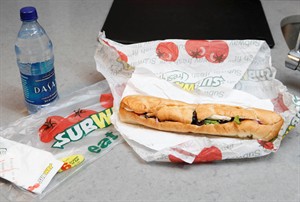Subway says 'yoga mat' chemical will be out of bread in week; 'happy to invite consumers back' | iNFOnews.ca
