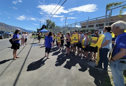 B.C. Liquor Stores start rationing alcohol sales due to BCGEU strike | iNFOnews.ca