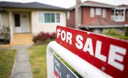 Vancouver home sales down 40% from last year, nearly 1% since July: board | iNFOnews.ca