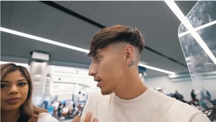 TRENDING NOW: Man can't leave airport until stranger buys him flight | iNFOnews.ca