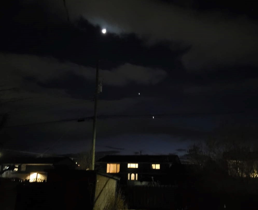 iN PHOTOS: Moon and planets aligned in Thompson-Okanagan night sky | iNFOnews.ca iN PHOTOS: Moon and planets aligned in Thompson-Okanagan night sky | iNFOnews.ca