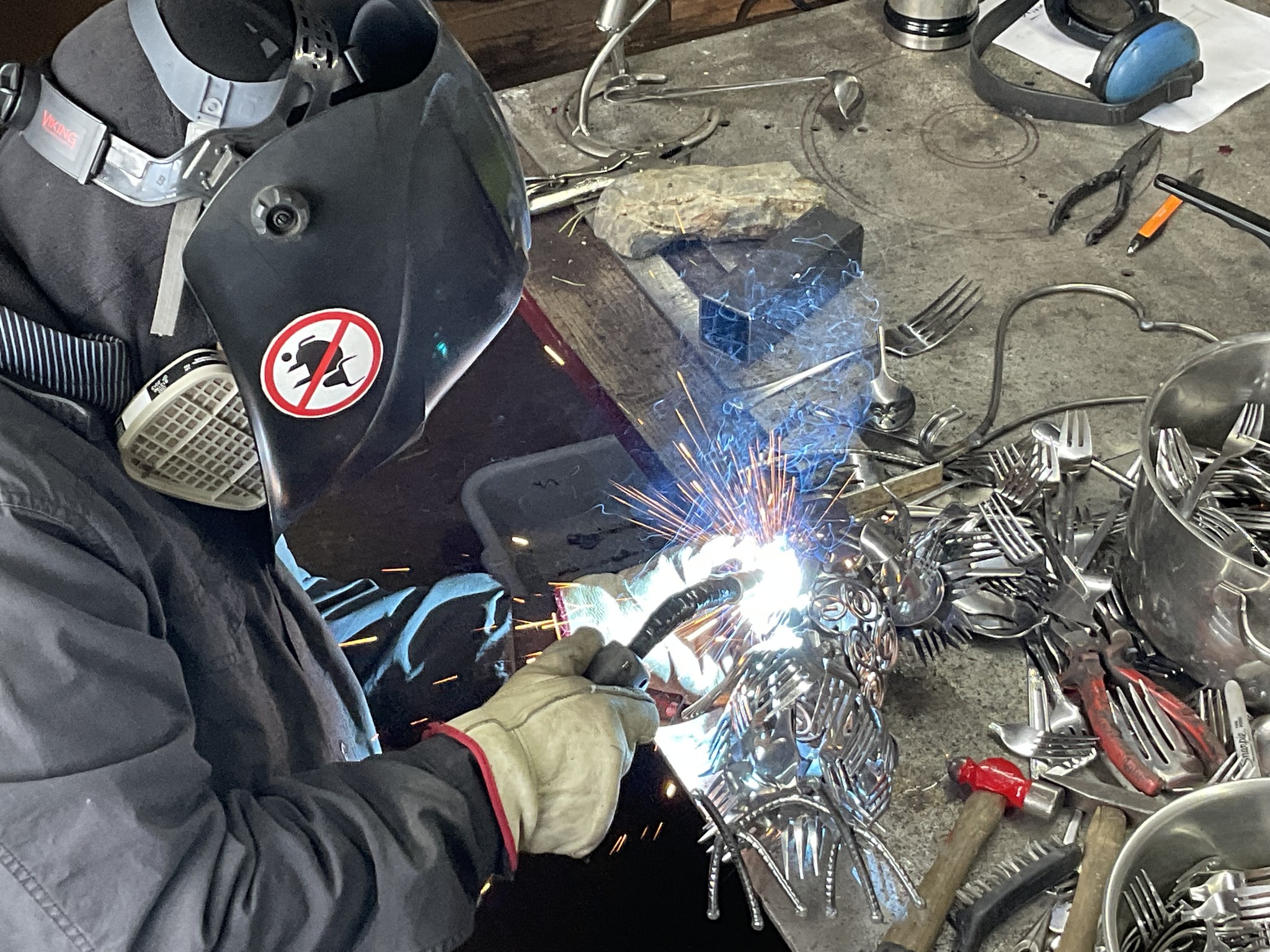 iN PHOTOS: Metal artist makes sculptures out of cutlery and horseshoes near Summerland | iNFOnews.ca iN PHOTOS: Metal artist makes sculptures out of cutlery and horseshoes near Summerland | iNFOnews.ca