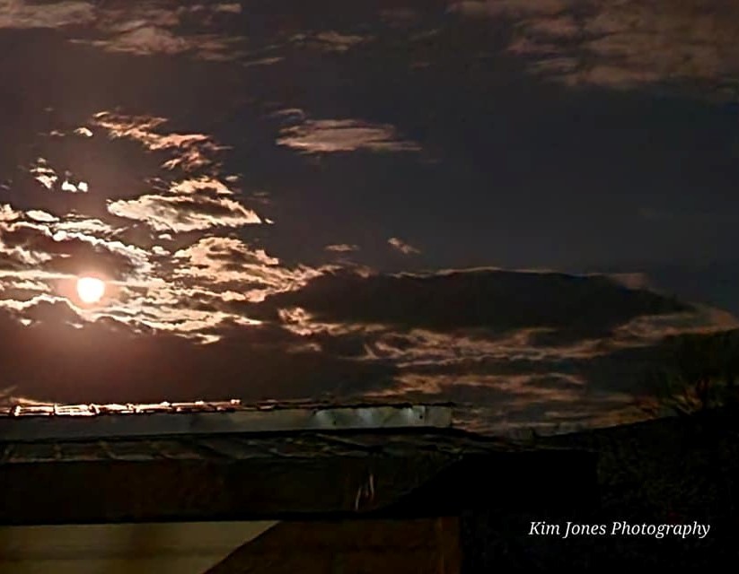 iN PHOTOS: Full moon shines bright over Kamloops, Okanagan | iNFOnews.ca