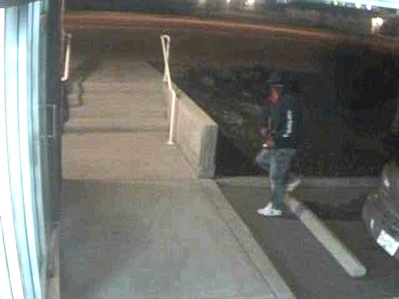 Police seek help identifying theft suspect | iNFOnews.ca