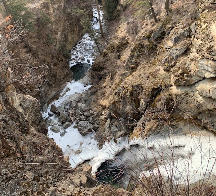 iN PHOTOS: Outdoor adventurers snap melting waterfalls in Kamloops, Okanagan | iNFOnews.ca iN PHOTOS: Outdoor adventurers snap melting waterfalls in Kamloops, Okanagan | iNFOnews.ca