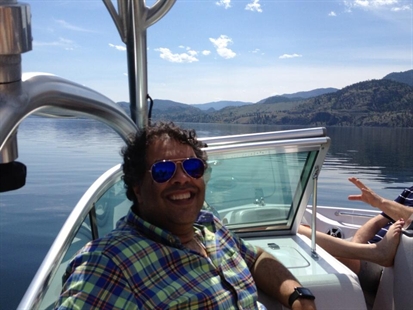 Calgary mayor grabs some sunglasses and boat | iNFOnews.ca