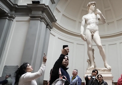 Visitors flock to see David sculpture after Florida uproar | iNFOnews.ca