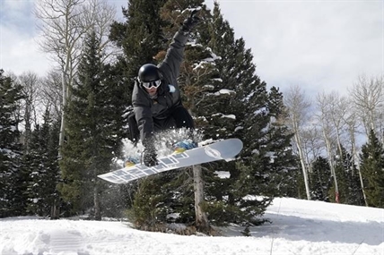Small towns reclaim abandoned ski areas as nonprofits | iNFOnews.ca
