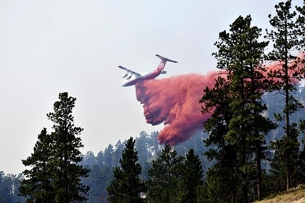 Pollution lawsuit could curb use of aerial fire retardant | iNFOnews.ca