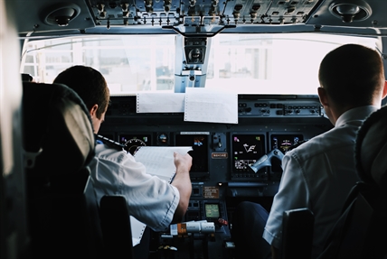 Pilots decry industry push for solo flying | iNFOnews.ca Pilots decry industry push for solo flying | iNFOnews.ca