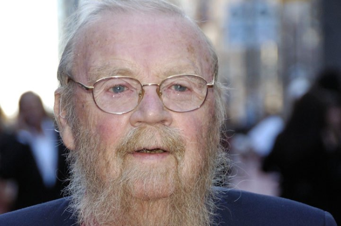 Farley Mowat dead at age 92 | iNFOnews.ca Farley Mowat dead at age 92 | iNFOnews.ca