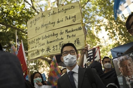 Hong Kong police offer rewards for arrests of 8 overseas pro-democracy activists | iNFOnews.ca