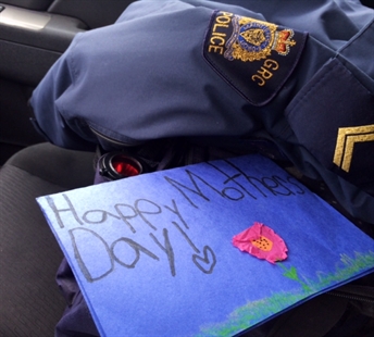 Child’s stolen Mothers’ Day gift returned | iNFOnews.ca