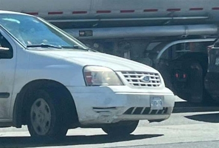 Minivan driver flees after hitting Kelowna cyclist | iNFOnews.ca Minivan driver flees after hitting Kelowna cyclist | iNFOnews.ca