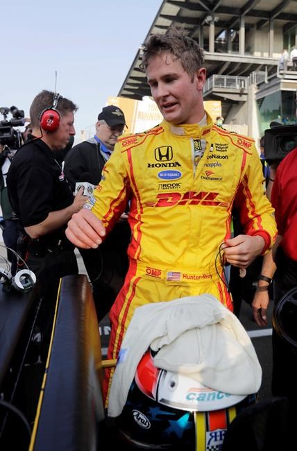 Canada's James Hinchcliffe takes top seed in Indy qualifying with late push | iNFOnews.ca