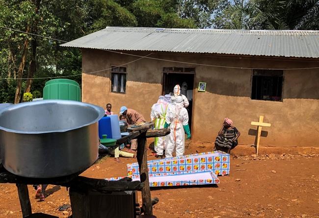 Driver with Ebola team severely injured by mob | iNFOnews.ca