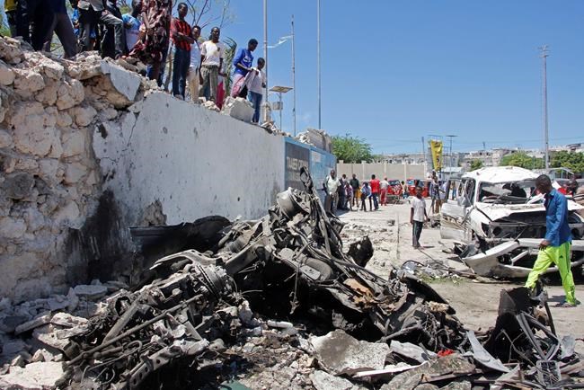 Suicide car bomb kills at least 9 in Somalia's capital | iNFOnews.ca Suicide car bomb kills at least 9 in Somalia's capital | iNFOnews.ca