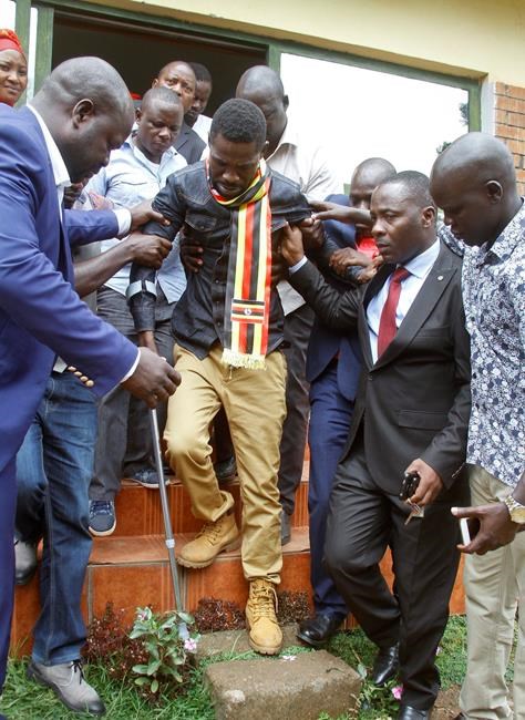 Uganda opposition pop star says soldiers beat, tortured him | iNFOnews.ca