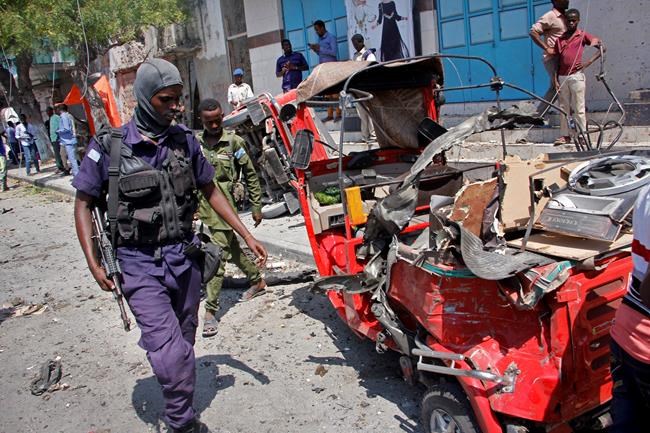 16 dead after blast outside restaurant in Somalia's capital | iNFOnews.ca