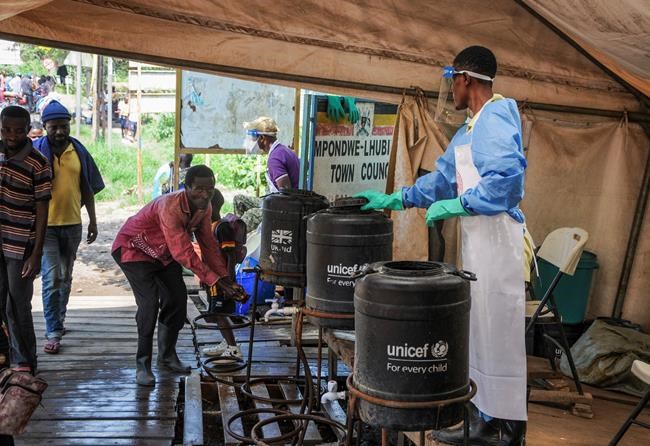UN says thousands flee Congo violence, seek asylum in Uganda | iNFOnews.ca CP327336661