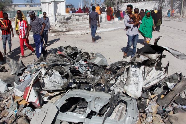 Extremists attack Somalia govt office, minister among 5 dead | iNFOnews.ca