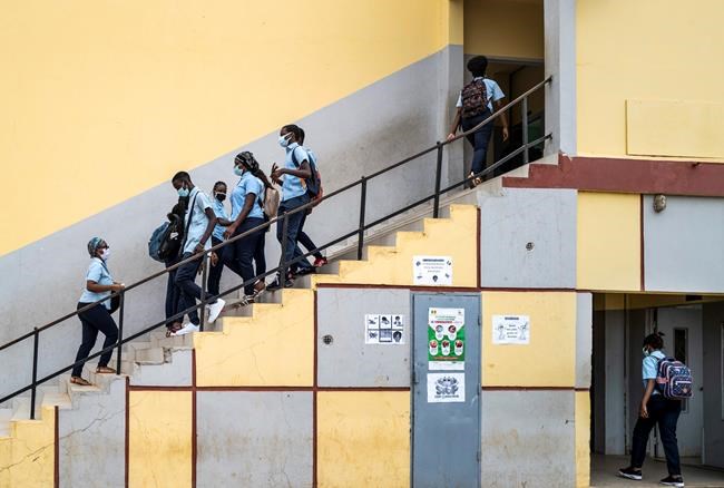 Home learning, reopening schools especially hard in Africa | iNFOnews.ca Home learning, reopening schools especially hard in Africa | iNFOnews.ca