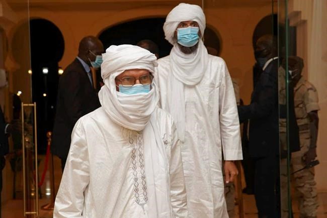 Mali: 3 European hostages, 1 Malian politician freed | iNFOnews.ca