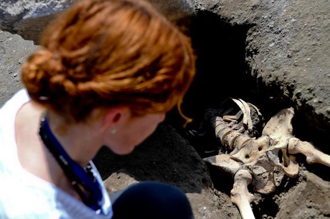 Pompeii: New find shows man crushed trying to flee eruption | iNFOnews.ca