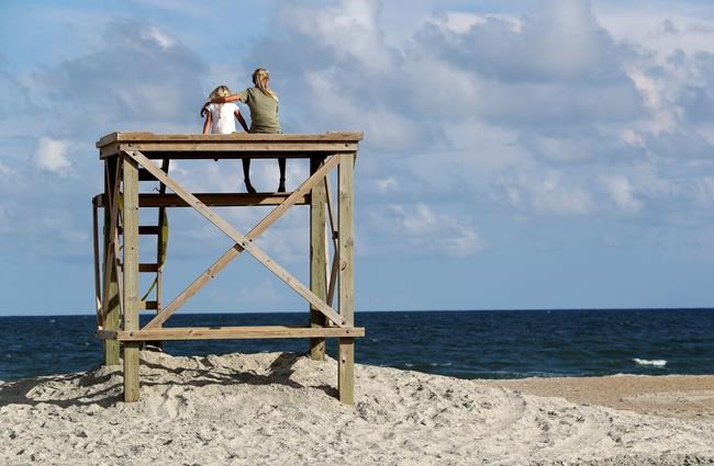 'Big and vicious': Hurricane Florence closes in on Carolinas | iNFOnews.ca