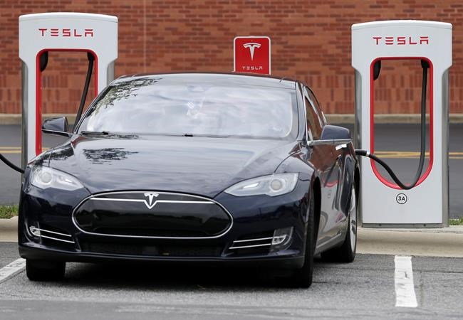 Tesla, for now, loses spot as most valuable carmaker in US | iNFOnews.ca