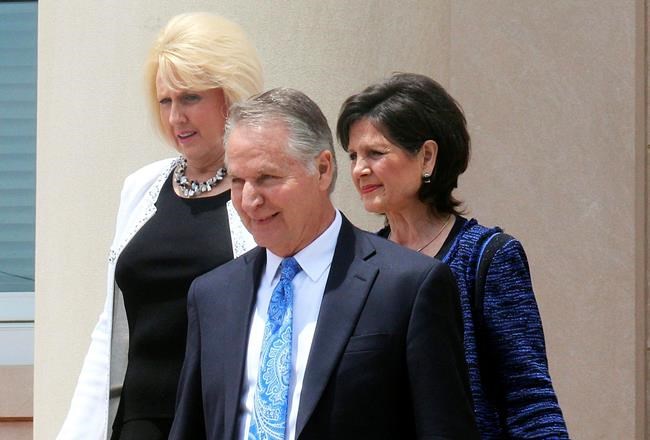 Minister at secretive N Carolina church sentenced for fraud | iNFOnews.ca CP1732428887